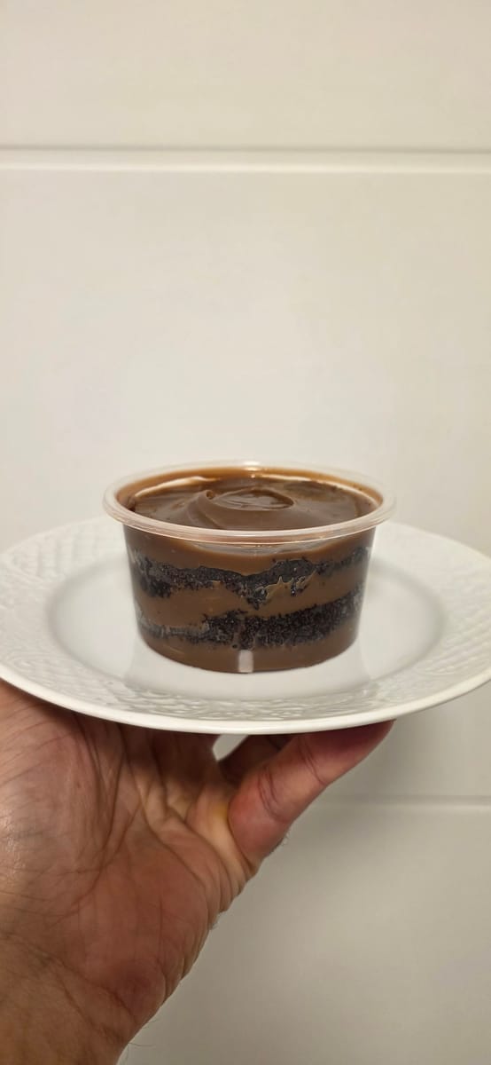 Bolo Molhadão c/ Brig. Preto no Pote