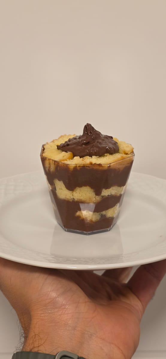 Brancawnie c/ Crocante de Ovomaltine no Pote